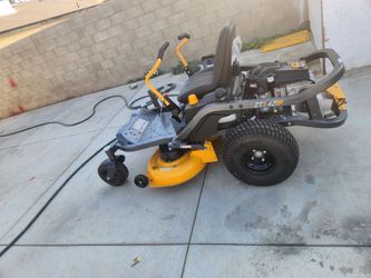 /Gas Zero Turn Mowers/Cub Cadet Gas Zero Turn Mowers
Shop Cub Cadet
Ultima ZT1 42 in. 547 cc IntelliPower Engine Dual Hydrostatic Drive Gas Zero Turn