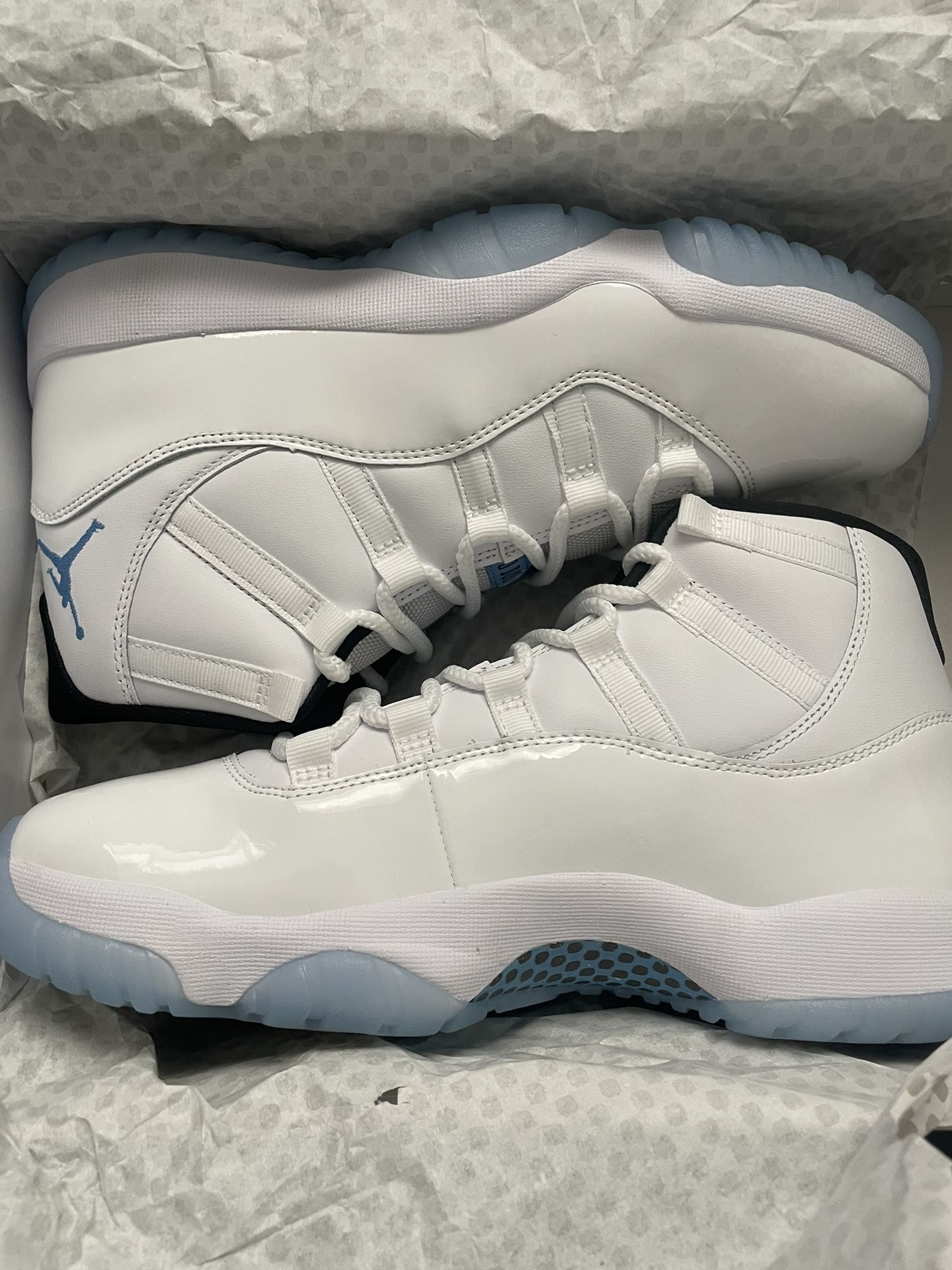 Legend Blue 11