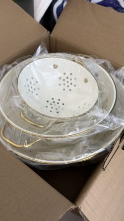 New in its box 3pcs $25 