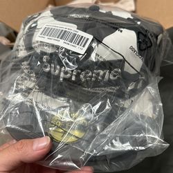 Supreme Hat Snow Camo Wind stopper