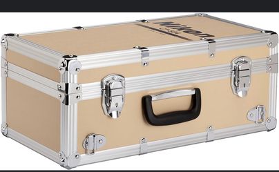 PRICE NEGOTIABLE!!! 300. Nikon CT-504 Trunk case. This trunk $400 new. Check pics for size and price info.