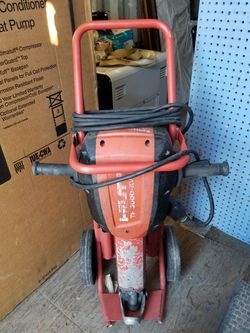 Hilti TE 3000 AVR demolition hammer / jackhammer