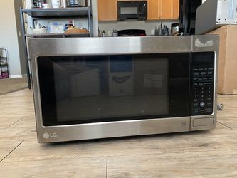 LG Stainless Steel Countertop Microwave