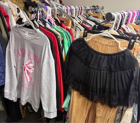 Mix T-Shirts and clothes Men & women all sizs $3