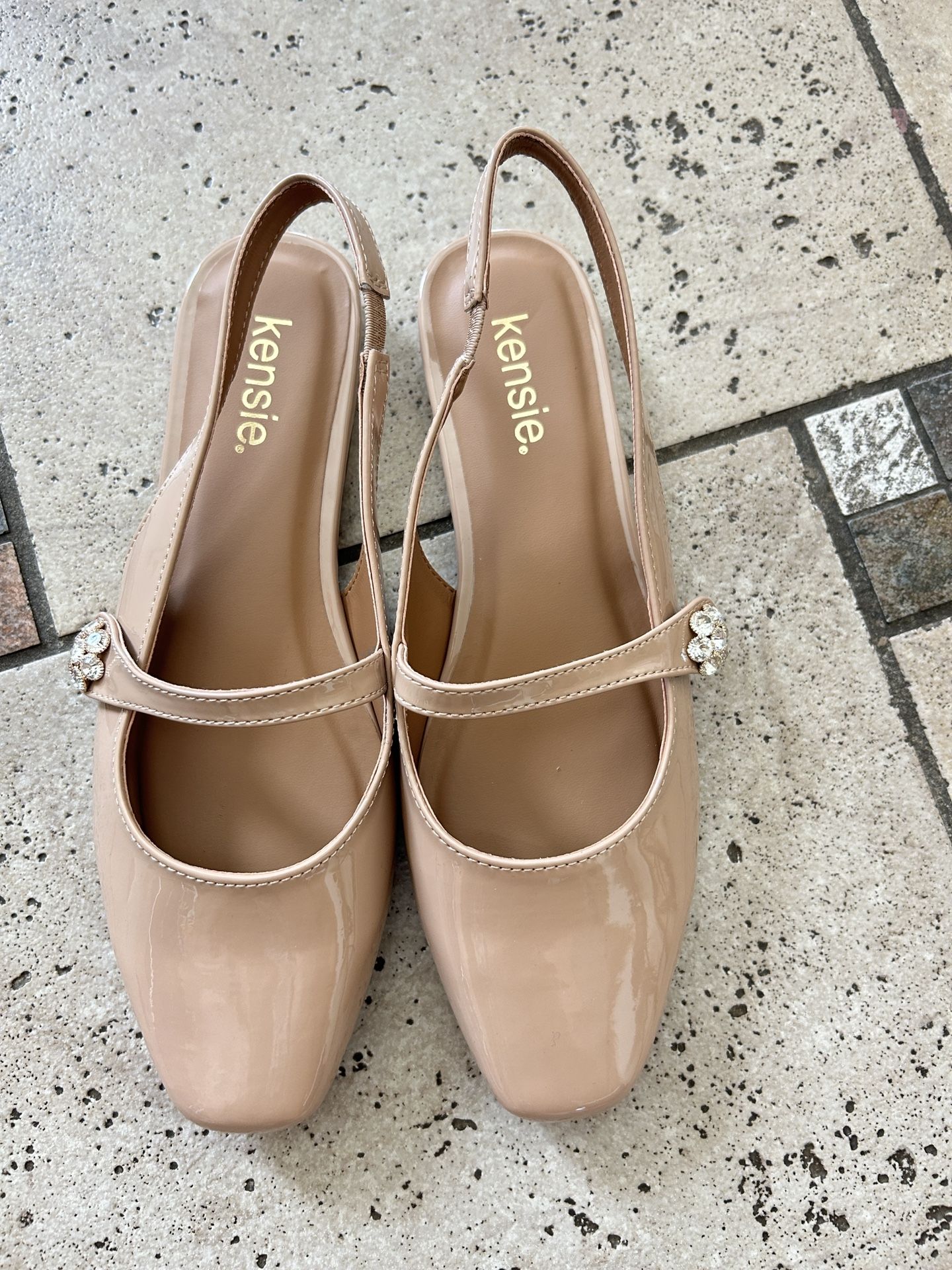 NEW Kensie women elegant flats size 8