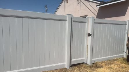 6ft‑high gray vinyl privacy fence panel