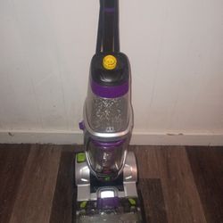 Bisseel Pet Pro 2x Carpet/Vynil Cleaner Like New Comes With Everything Fittings Hoses And Attachments In Original Sack 