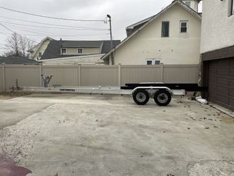 Large Boat Trailer 2006 32’ continental double axel trailer $4k obo