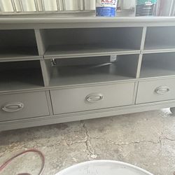 Stanley console furniture 