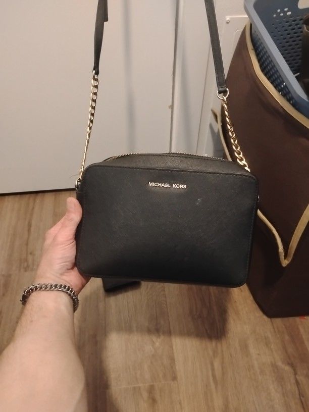 MICHAEL KORS PURSE AN WALLET