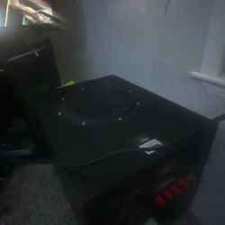 10inch Sub With A 600 Watt Amp