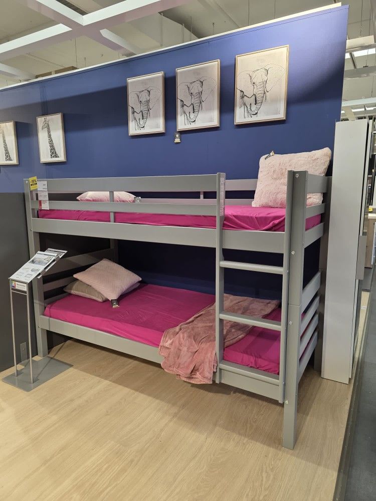 Ronnie White Finish Twin/Twin Bunk Bed
ACME$10 Down Payment And Financing Available