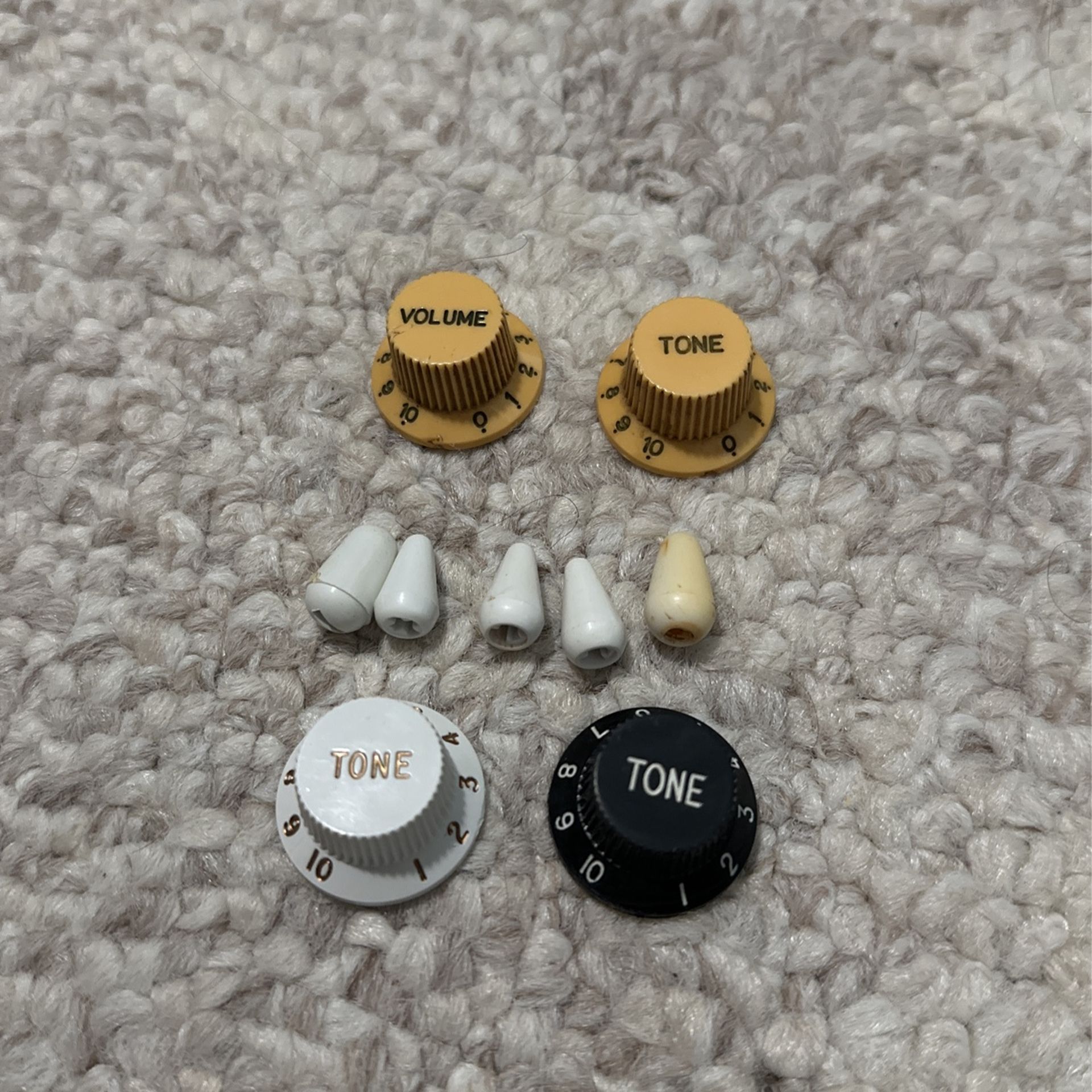Guitar Knobs And Switch Covers