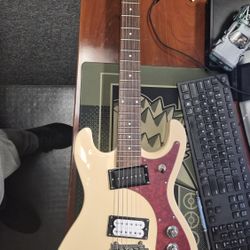 Danelectro 64XT Guitar with case