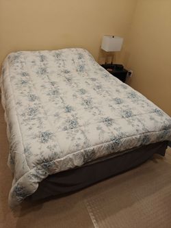 Queen bed
