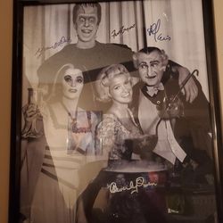 Mit ,,,Living dead dolls