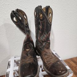 Smokey Sz4 Boots