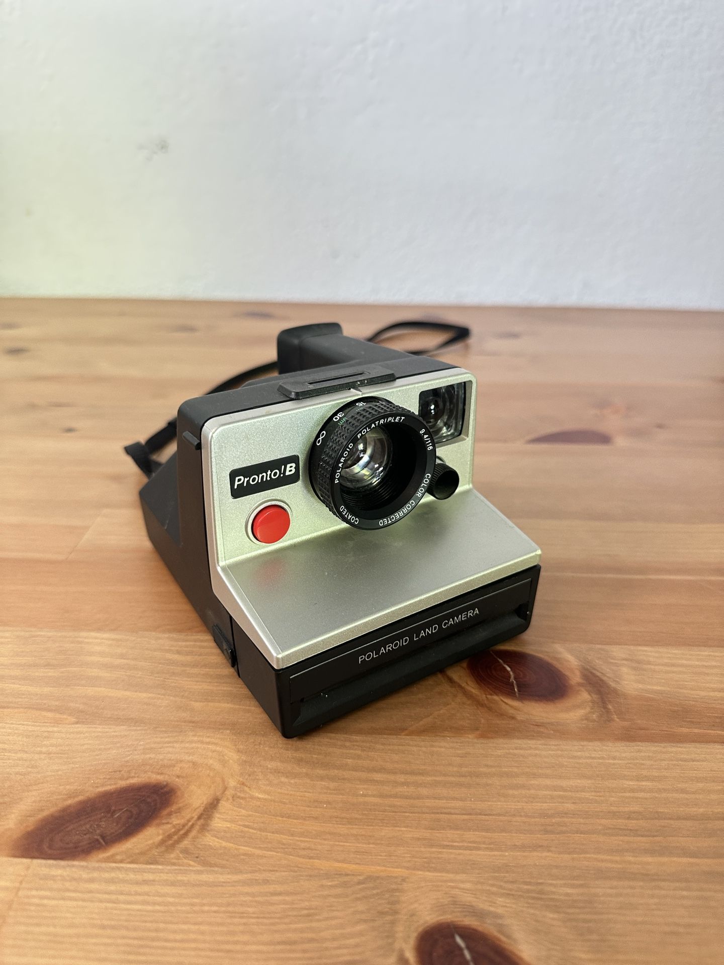 Polaroid Pronto! B SX70 Camera 