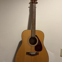yamaha f335 acoustic guitar