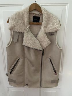 Bershka Sherpa Vest 