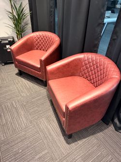 Set of 2 Cognac Faux Leather Club Chairs – Quilted Back + Nailhead Trim