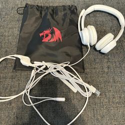 Red Dragon Head Phones 