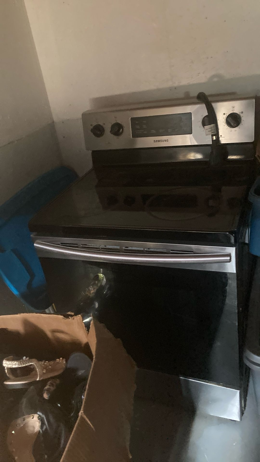 Appliances- ( Samsung Stove, Washer And Dryer Sold Separately)