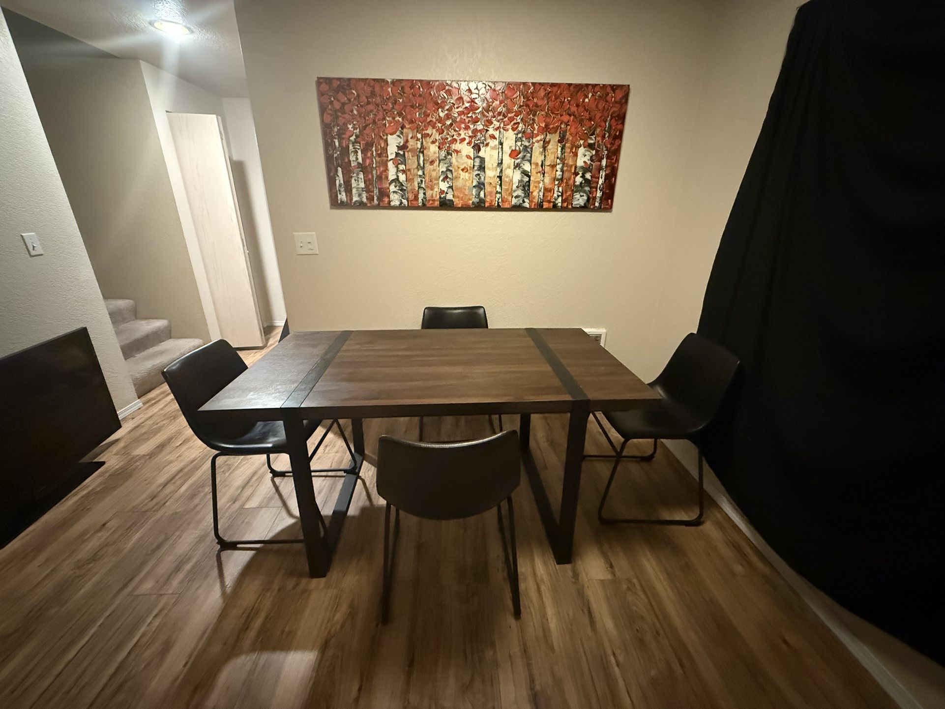 Modern Dining Table w/4 Chairs