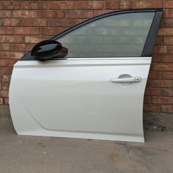 2019-2025 Nissan Altima Front Left Door