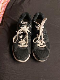 Women’s black Nikes