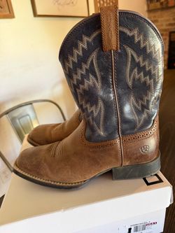 Adult Ariat boot size 5youth run bigger