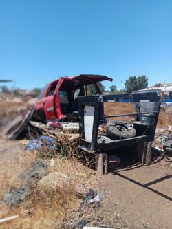 Fifth wheel car carrier trailer