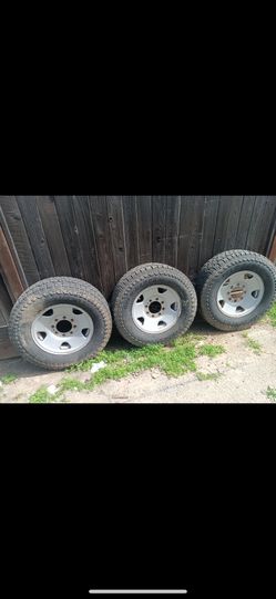 Ford 8 Lug Heavy Duty Truck Wheels F350