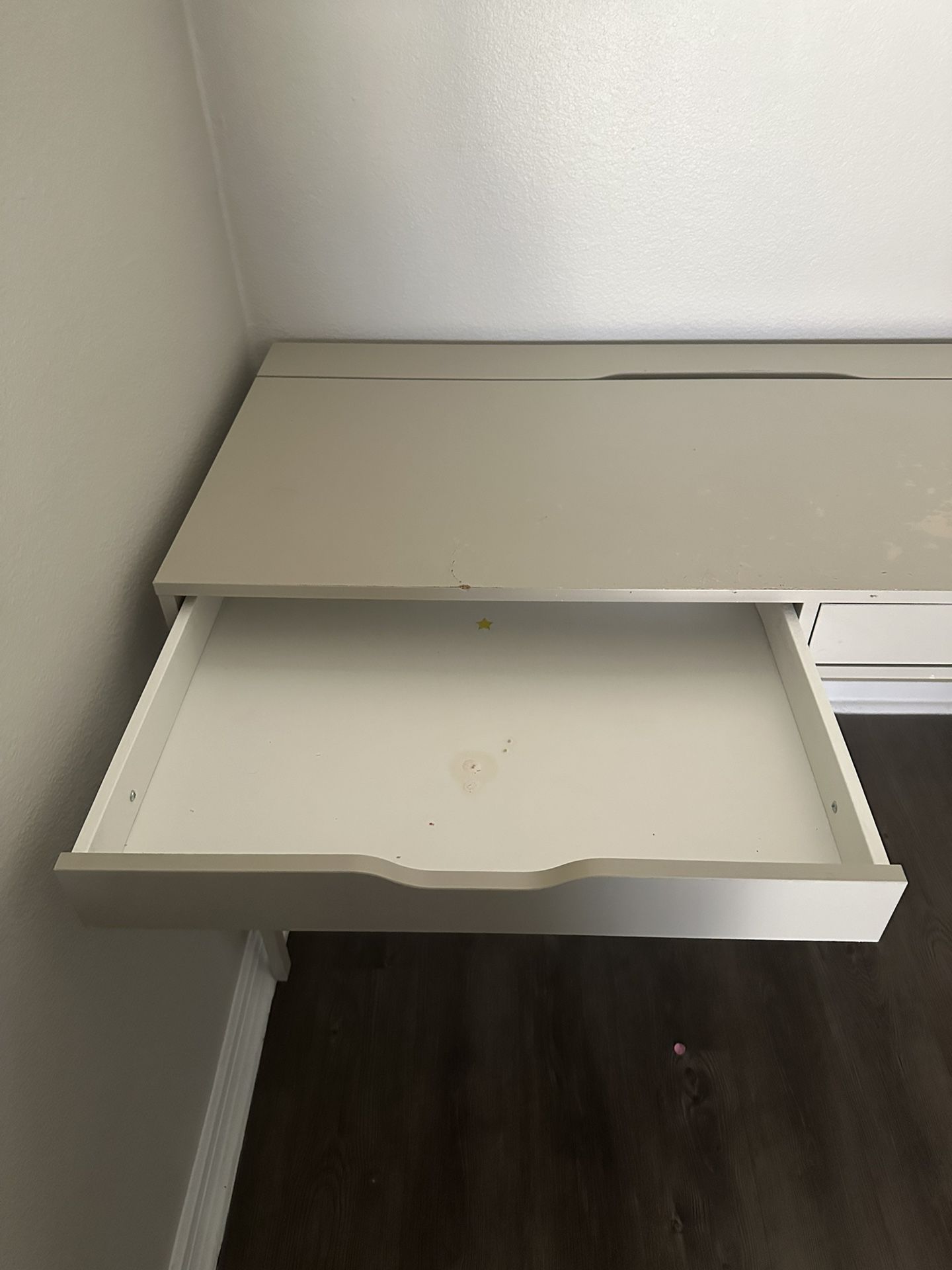 ALEX IKEA White Deske