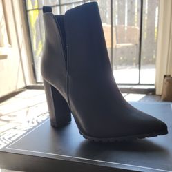 Boots Size 8 Women 
