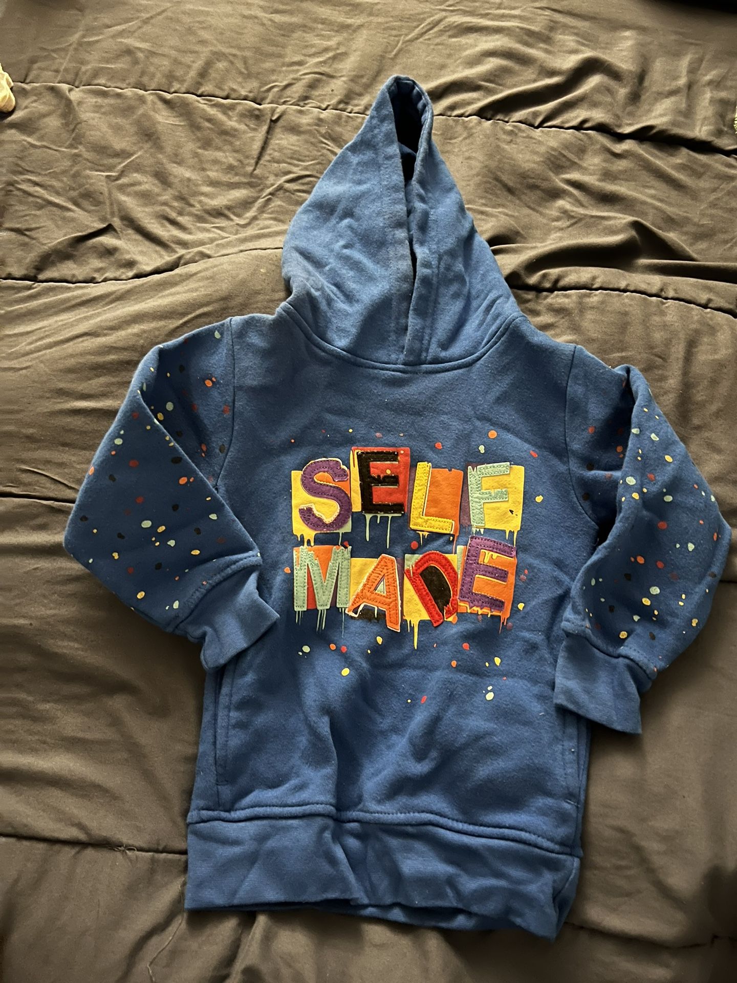 Size 2 in Toddlers Pull Over