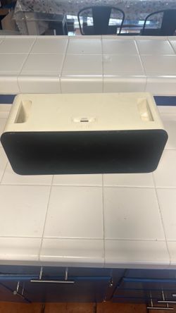 Apple speaker for iPad