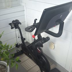 Peloton Bike