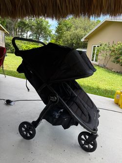 Baby Jogger City Mini GT2 Double Stroller  LIKE NEW!  FULL WARRANTY
