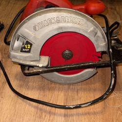 Black Decker Circular Saw 
