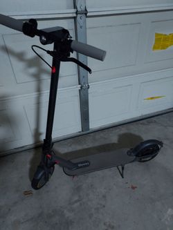 Qlaway 500w electric scooter with universal charger