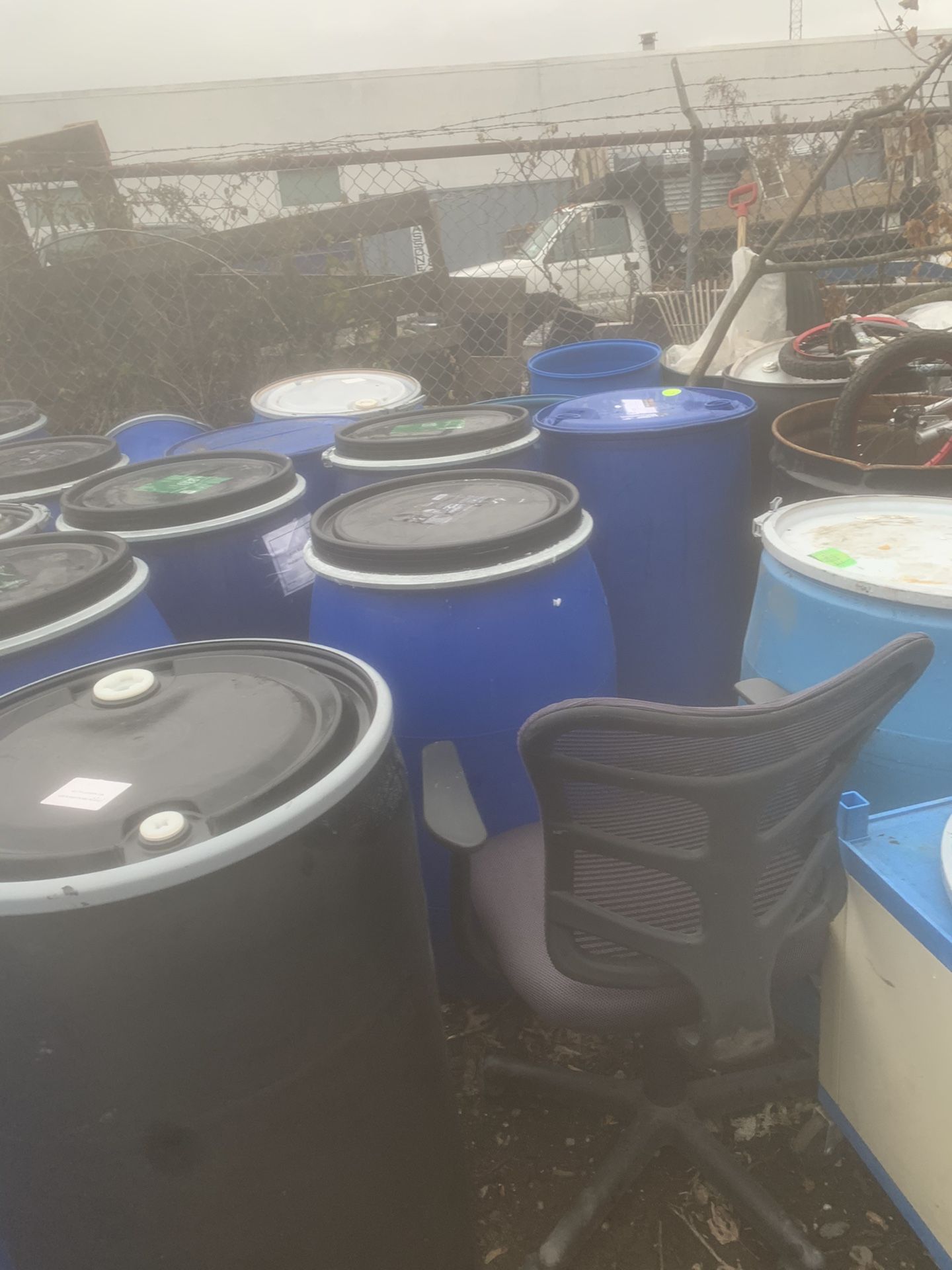 55 gallon plastic barrels