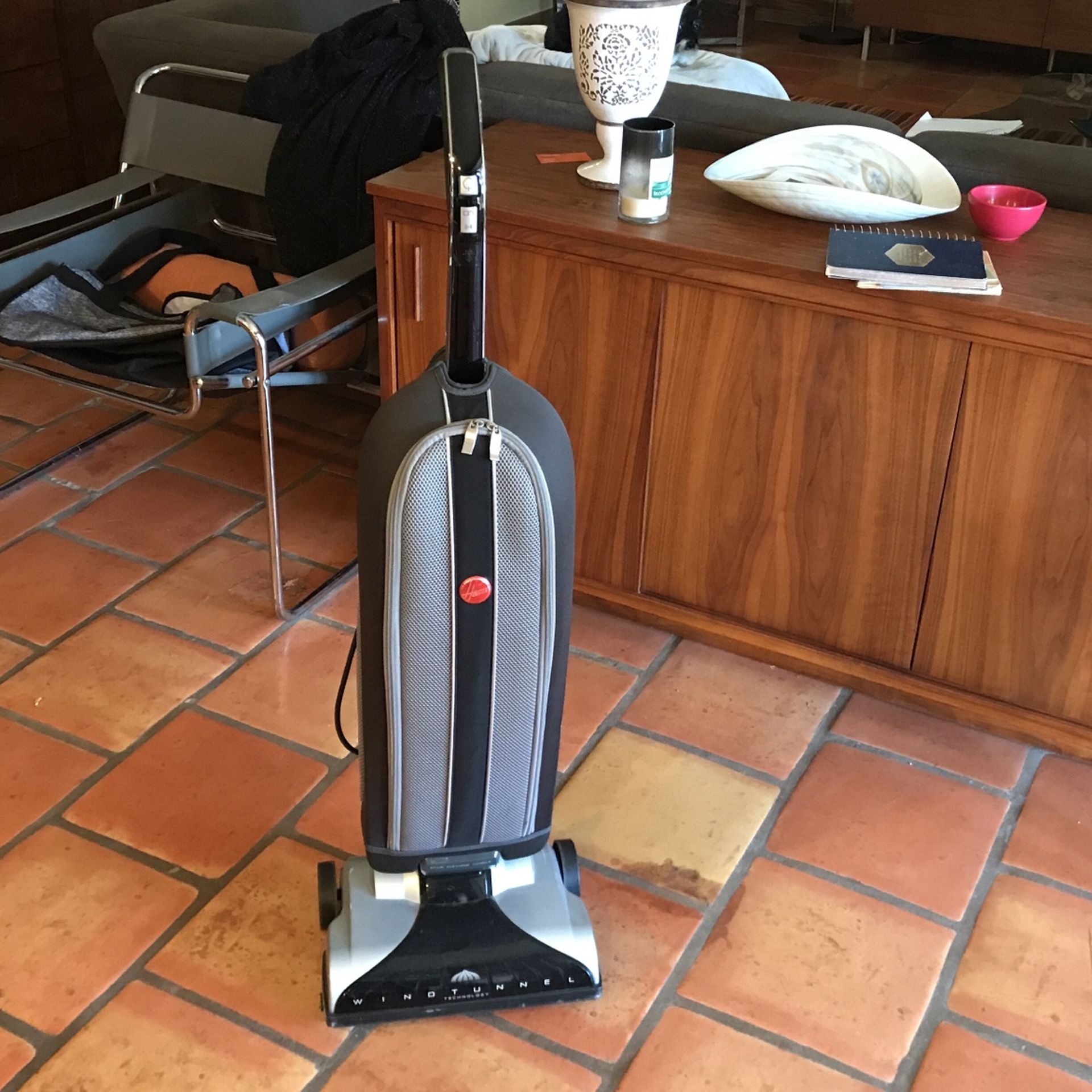 Hoover UH30010 Windtunnel Platinum Upright Bagged Vacuum XLNT WORKING CONDITION!