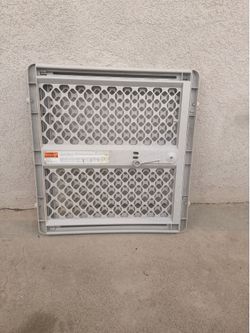 Adjustable Plastic Safety Gate for kids or pets