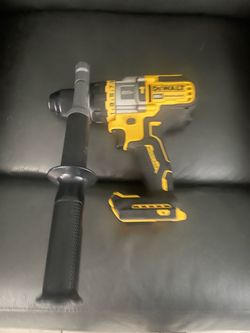 Dewalt hammer drill Brushless 20v. $120 tool only. Pick up in Van Nuys
