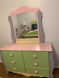 Girls Bedroom