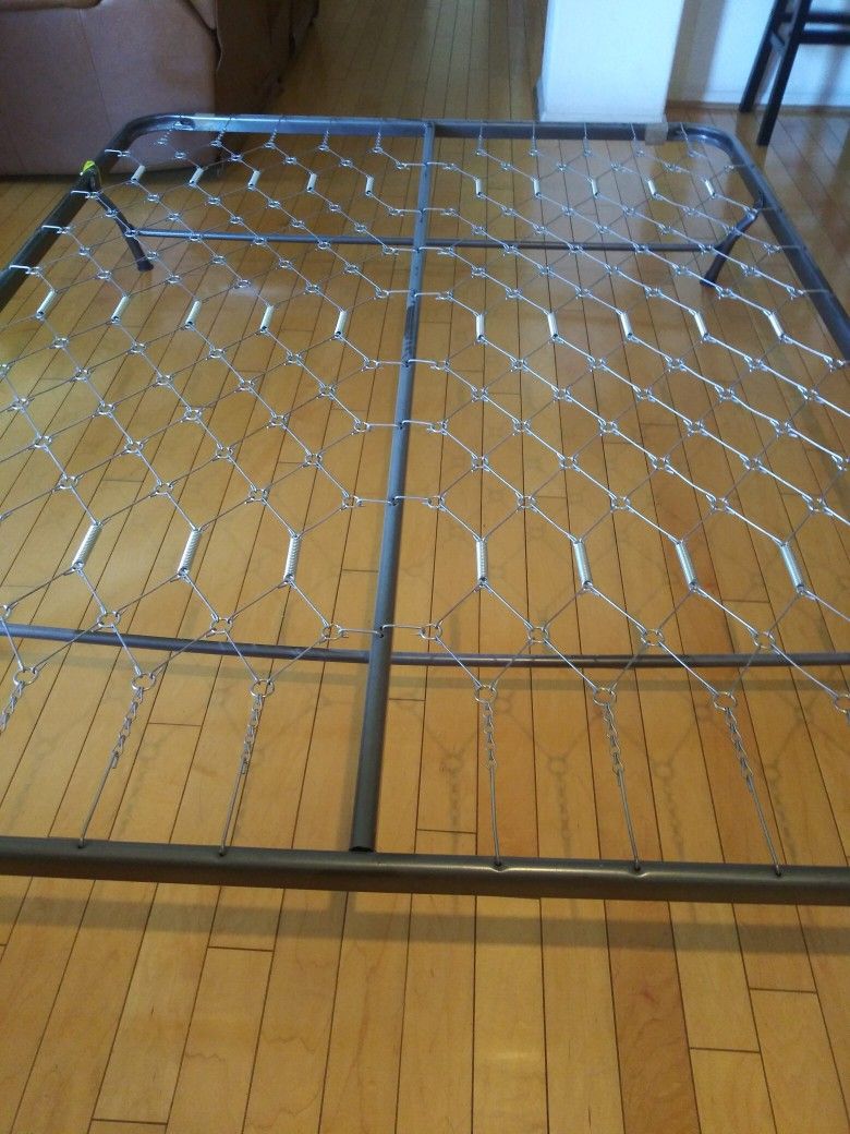 Queen Bed Frame No Wheels 