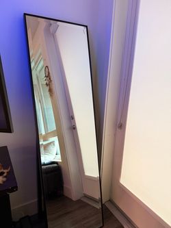 stand up mirror