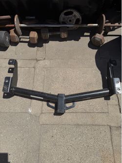 Tow hitch for truck