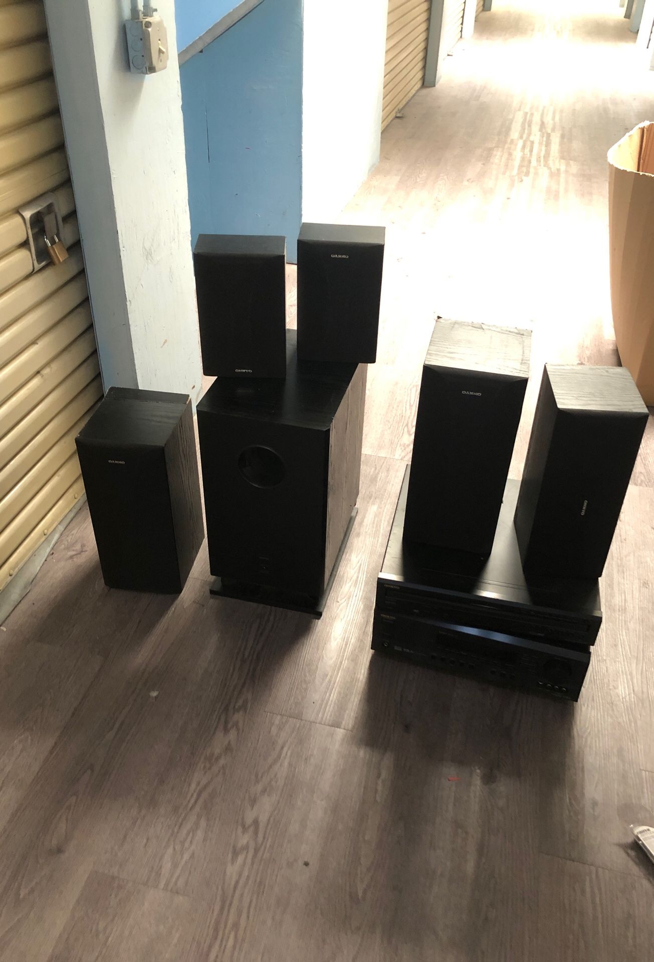 Onkyo surround sounds